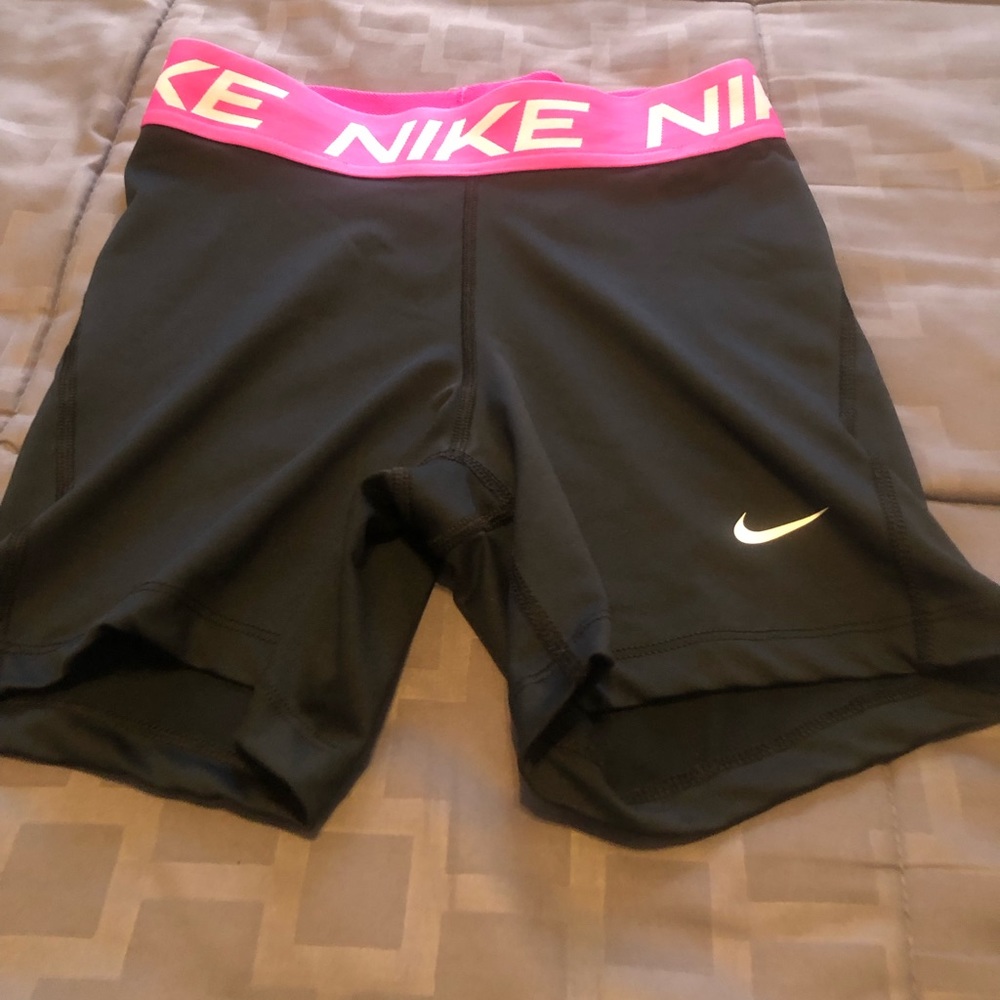 Women’s NIKE shorts